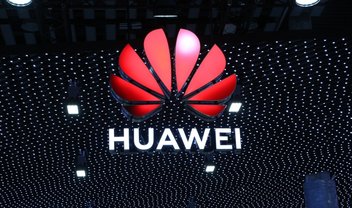 Funcionários da Huawei teriam trabalhado secretamente com o exército chinês