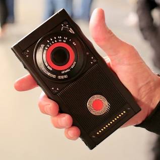 Imagem de RED anuncia Hydrogen Two após críticas ao One, em especial à câmera 