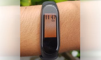 Mi Band 4 com watchface transparente? Faça já o download!