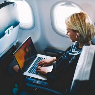 Imagem de ANAC restringe embarque de passageiros com MacBook Pro 15' alvo de recall