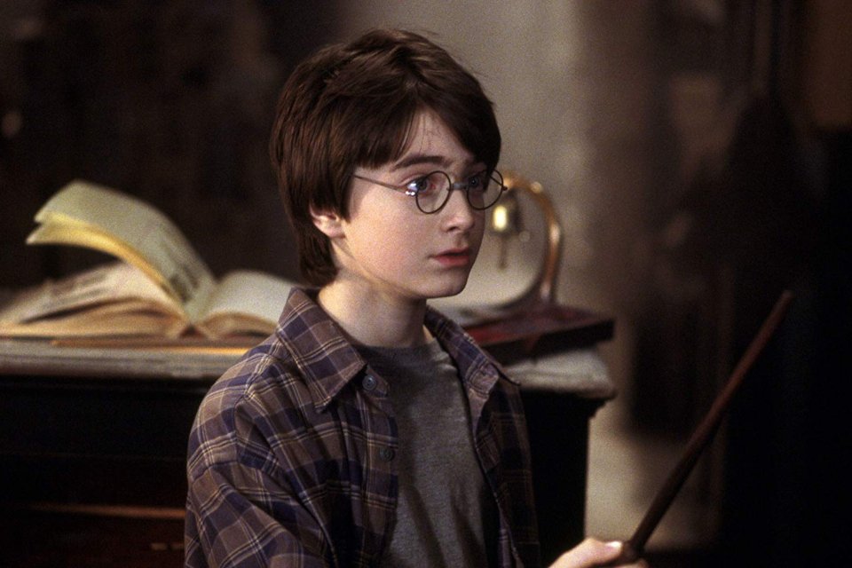 Escola católica proíbe livros de Harry Potter porque 'conjuram feitiços