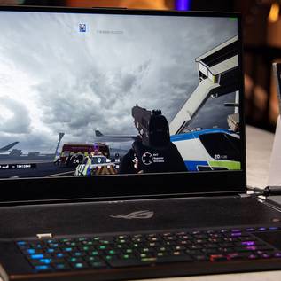 Imagem de Novo Asus ROG Zephyrus S tem 'tela lisinha' de 300 Hz e RTX 2080