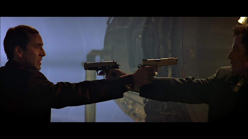 Nicolas Cage e John Travolta em A Outra Face - 1997 (Fonte: IMDb/Repodução)