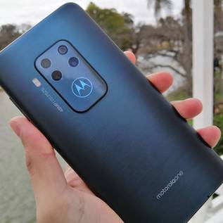 Imagem de IFA 2019: Motorola One Zoom é premiado como melhor celular do evento