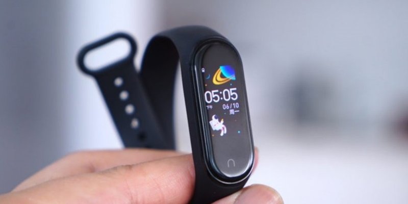 Xiaomi Mi Band 4 (Fonte: Balbino Shop/Reprodução)