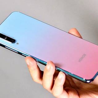 Imagem de Honor lança edição especial do 20 Lite com display AMOLED
