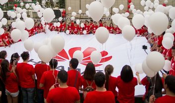 Huawei paga bônus generoso a funcionários por superar crise contra EUA