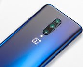 Sem sensor retrátil: OnePlus 8 pode ter furo na tela para câmera