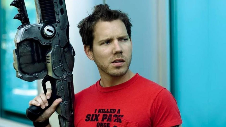 https://www.gamerview.com.br/noticias/cliff-bleszinski-esta-full-pistola-com-a-epic-games