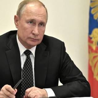 Imagem de Vladimir Putin ainda usa o defasado e desatualizado Windows XP