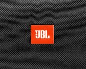 JBL anuncia soundbar com Dolby Atmos e fones com grafeno