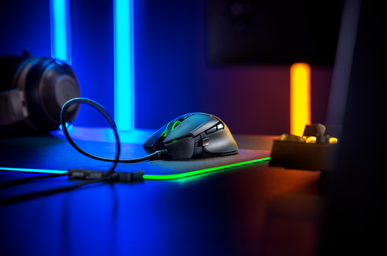 Mouse Razer Basilisk V2 (Divulgação)