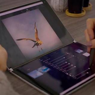 Imagem de Surface Duo e Neo: vídeos promocionais vazam mostrando casos de uso