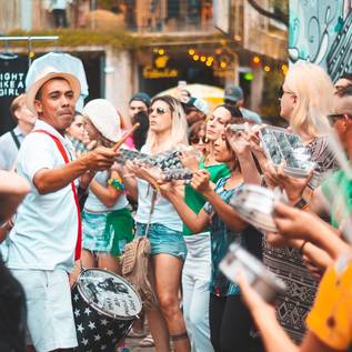 Imagem de Carnaval à vista: 7 produtos pra te ajudar a curtir