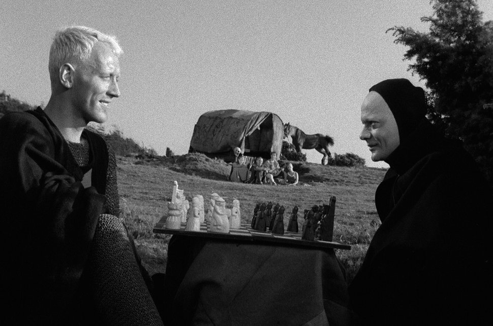 O Sétimo Selo” de Ingmar Bergman: Jogando Xadrez com a Morte