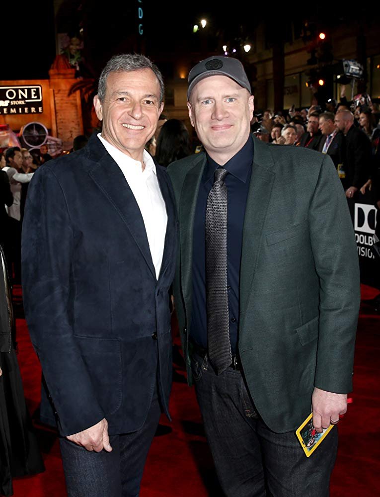 Bob Iger e Kevin Feige (Fonte: IMDb/Reprodução)