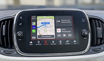 Android Auto e Apple CarPlay podem reduzir reações de motoristas