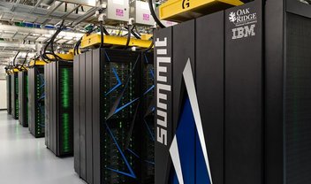 Supercomputador da IBM descobre drogas que podem frear a covid-19