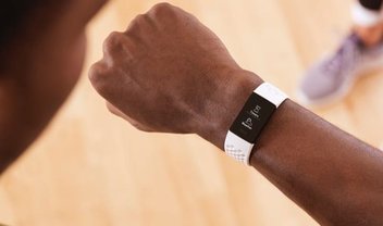 Fitbit Charge 4 é lançada com GPS, NFC e suporte ao Spotify