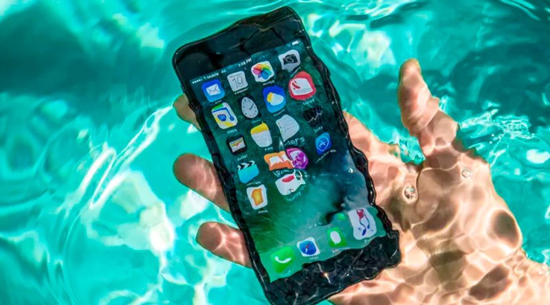 A patente visa melhorar o uso do iPhone dentro da água