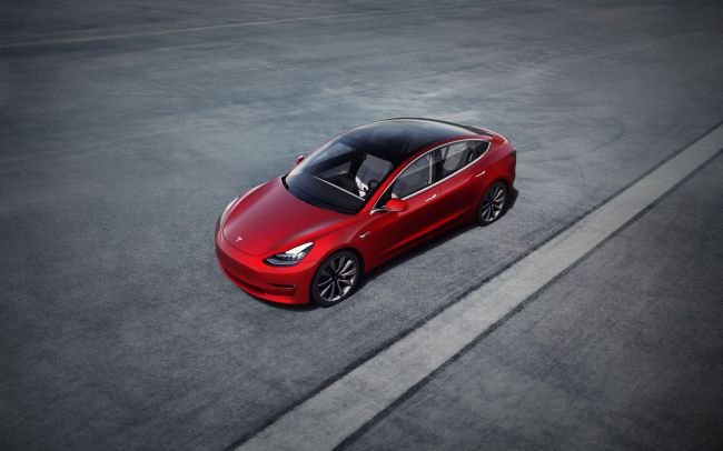 Tesla Model 3.