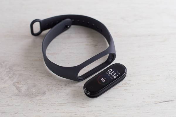 Principais funções e recursos da Xiaomi Mi Band 4.