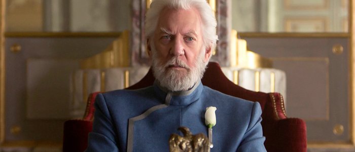 Donald Sutherland é o presidente Snow, na franquia Jogos Vorazes (Lionsgate/Reprodução)