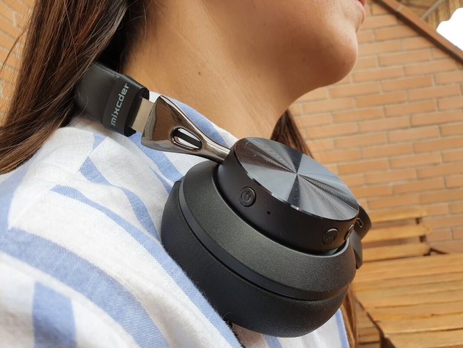 Mixcder E10