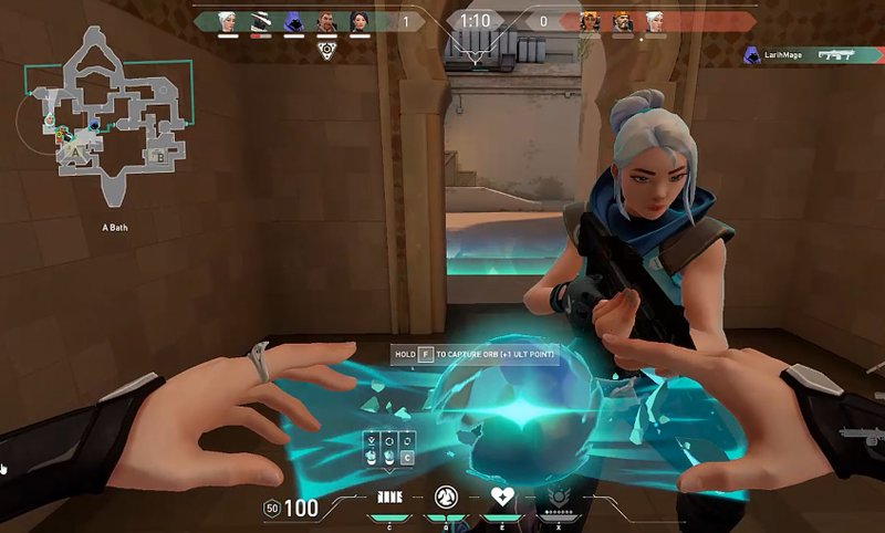 Segure a tecla F perto dos orbes para ganhar um valioso ponto de Ult