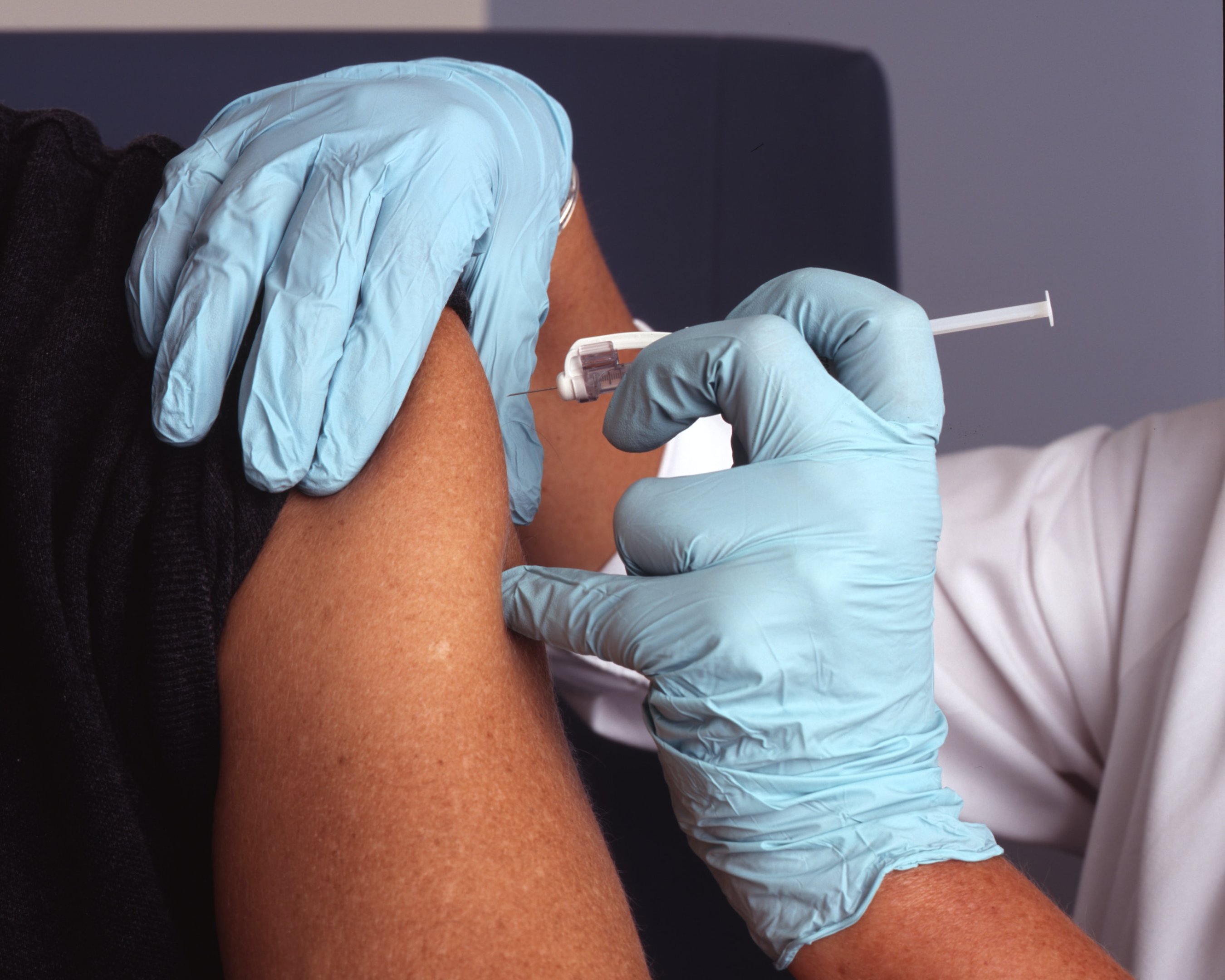Vacinas serão aplicadas em pessoas saudáveis nos Estados Unidos