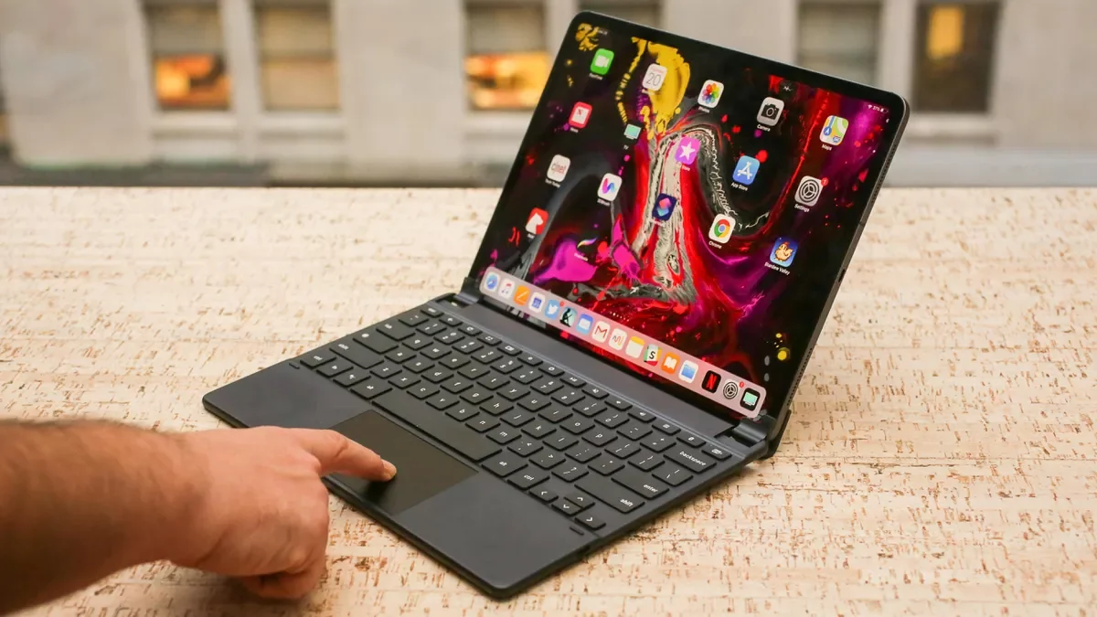 Até o final de 2020, os usuários de iPad vão poder usar o trackpad nos apps do Office.