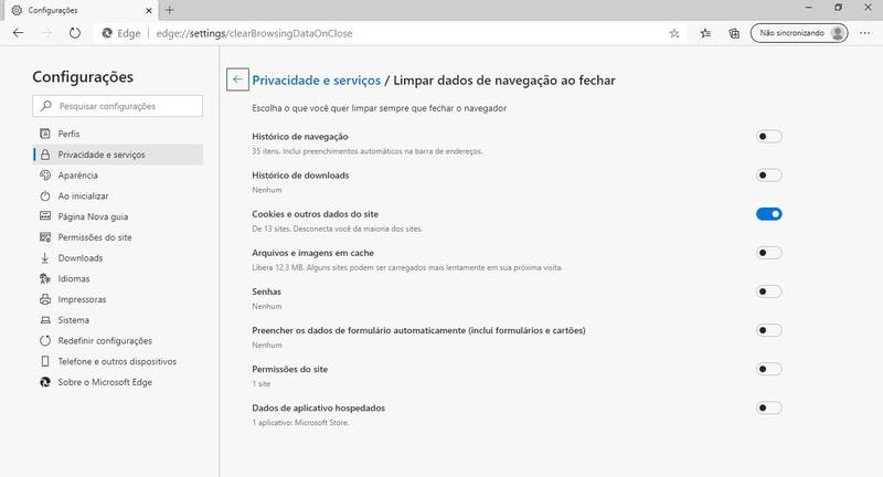Em “Limpar dados de navegação ao fechar”, o usuário escolhe o que será apagado.