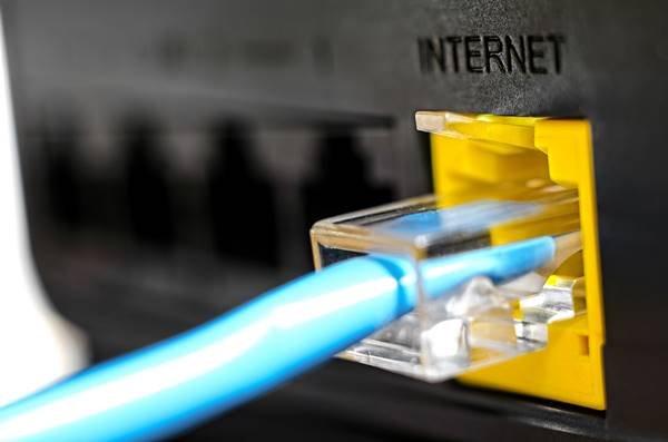 Tenha uma boa conexão com a internet.