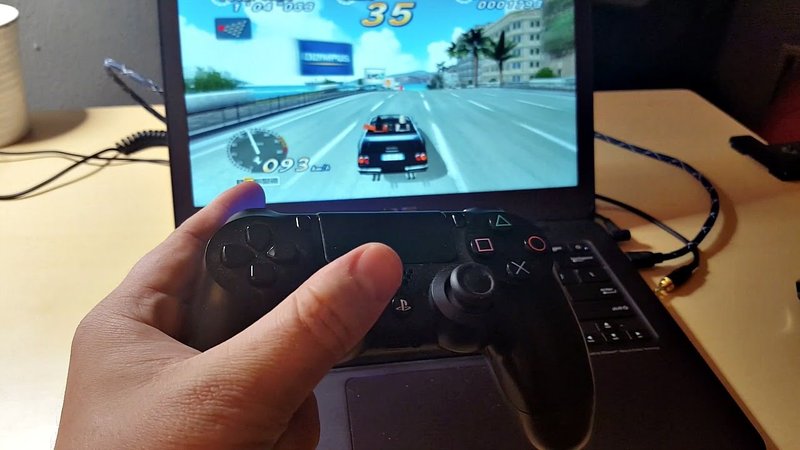 No PC, o DualShock 4 também pode ser pareado via bluetooth.