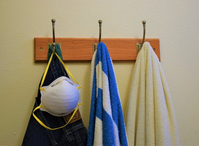 Ficar em casa pode deixar de ser apenas uma opção.