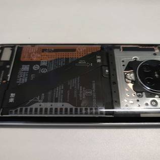 Imagem de Xiaomi Redmi K30 Pro aparece com traseira transparente