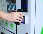 Razer usa vending machines para distribuir máscaras gratuitamente