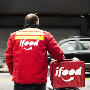 Imagem de iFood chega a dobrar taxa de entrega de alguns restaurantes
