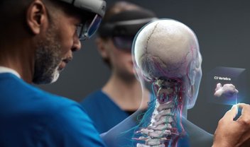 Médicos usam Microsoft HoloLens para reduzir contágio da covid-19