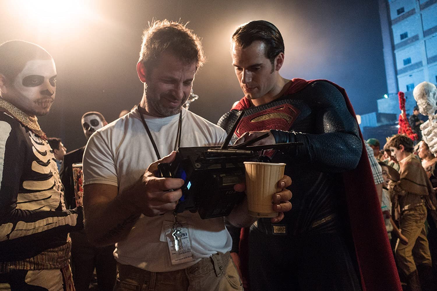 Henry Cavill e Zack Snyder em 'Batman v Superman: A Origem da Justiça' - 2016