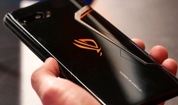 ASUS ROG Phone 3 aparece em imagens e bate recorde no AnTuTu