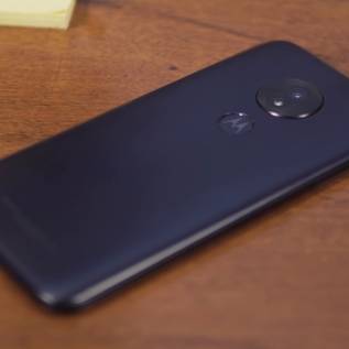 Imagem de Motorola G7 Play começa a receber o Android 10 no Brasil