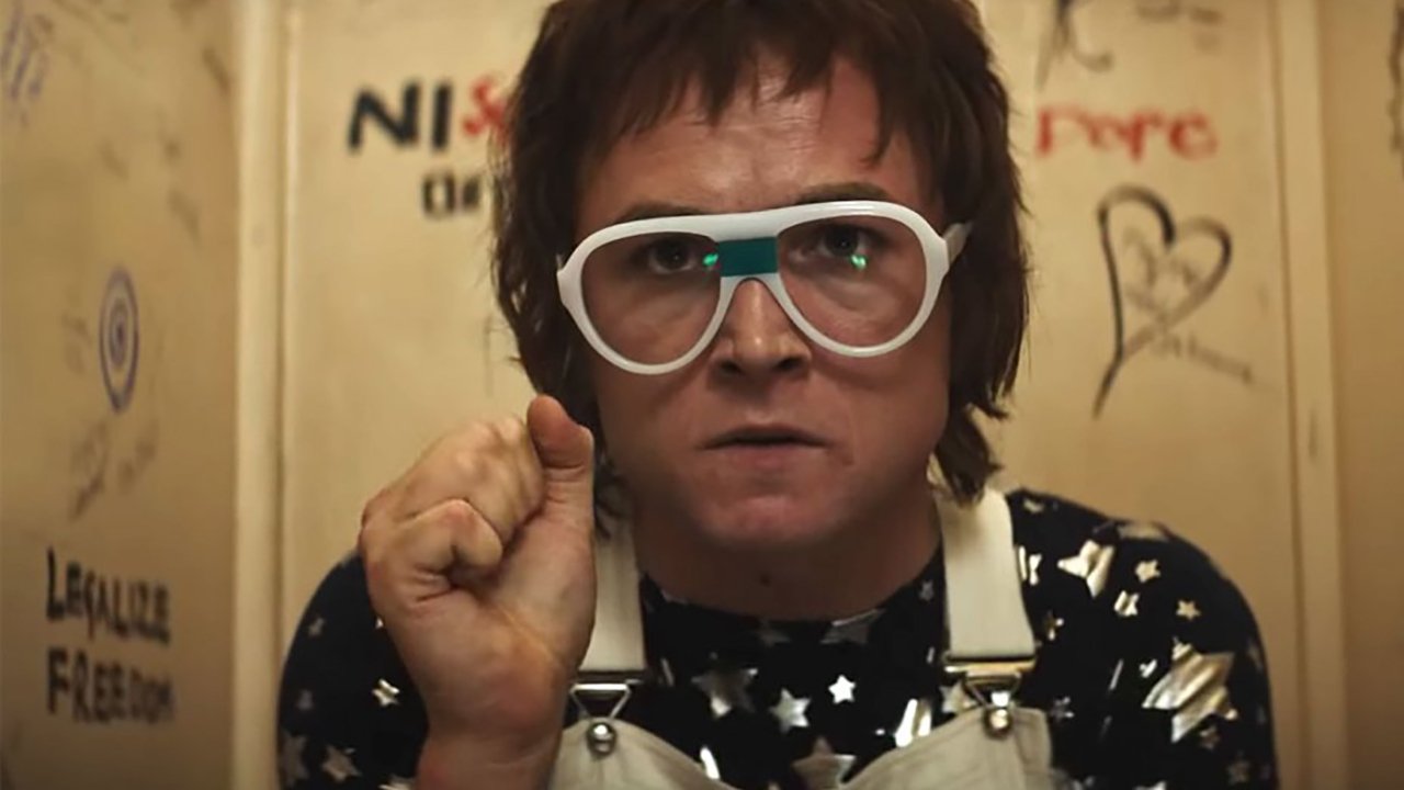 A história de Elton John contada através de suas músicas.
