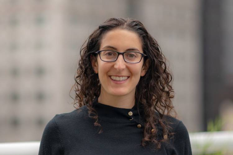 Francesca DeMeo, caçadora de asteroides do MIT.