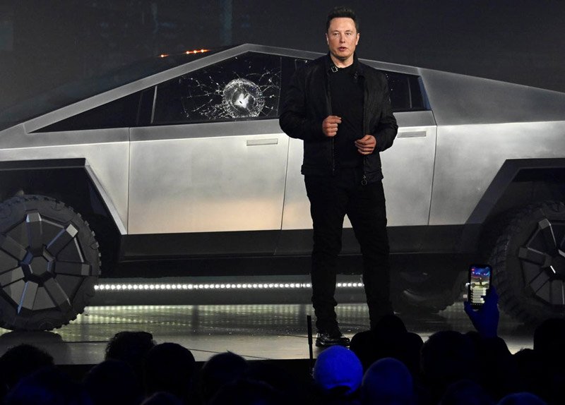 Elon Musk na apresentação do Tesla Cybertruck