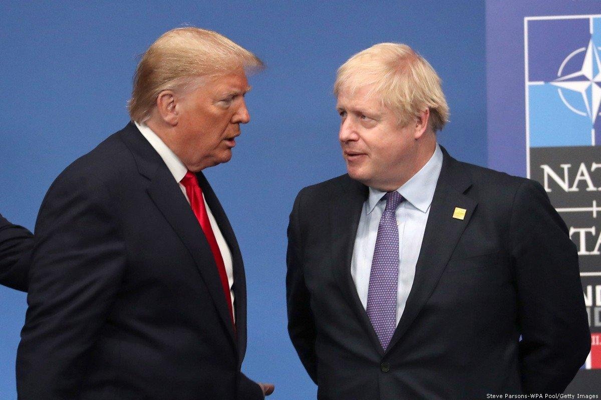 Donald Trump, presidente dos EUA, e Boris Johnson, primeiro-ministro do Reino Unido, seguem diretrizes parecidas.