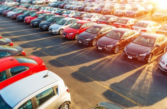 Os revendedores de carros poderão fazer a transferência de propriedade rapidamente.
