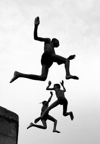 Fotografia 'Flying Boys'.