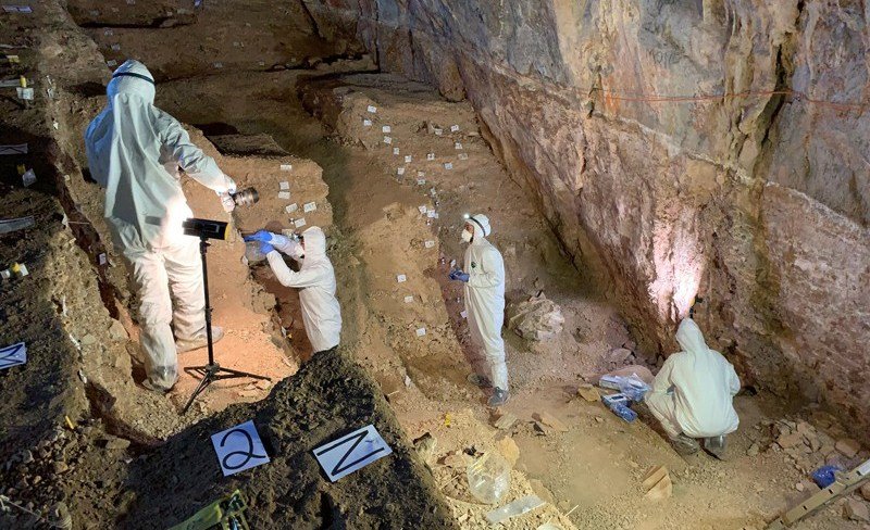 Arqueólogos buscam outros vestígios de presença humana na Caverna Chiquihuite
