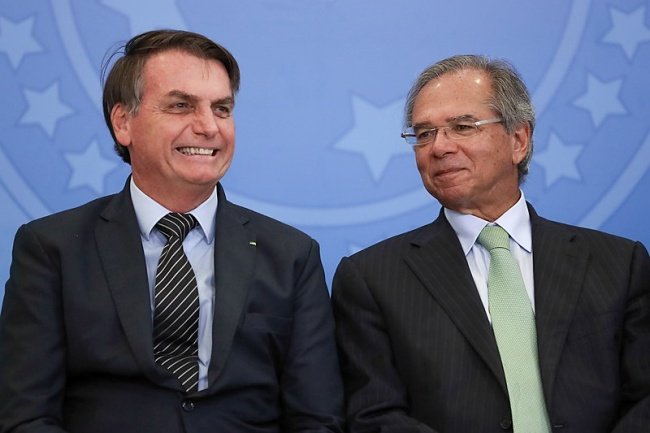Bolsonaro deu aval a Guedes, mas não vai endossar campanha para o imposto.
